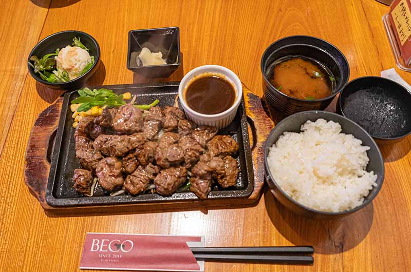 ステーキ食堂 BECO 切り落としフィレステーキ定食トリプル