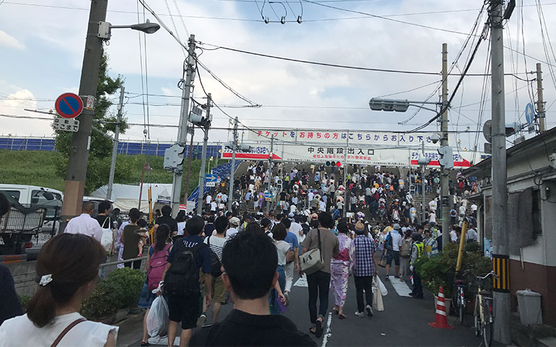 Crowd of people heading to Naniwa Yodogawa Fireworks Spectacular