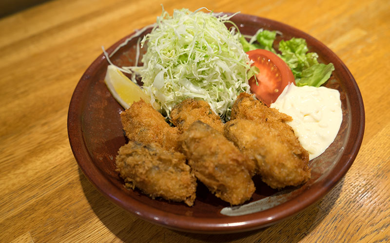Deep fried oysters of Katsuzen