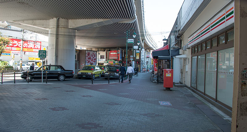 Right direction from Tsukamoto station west exit