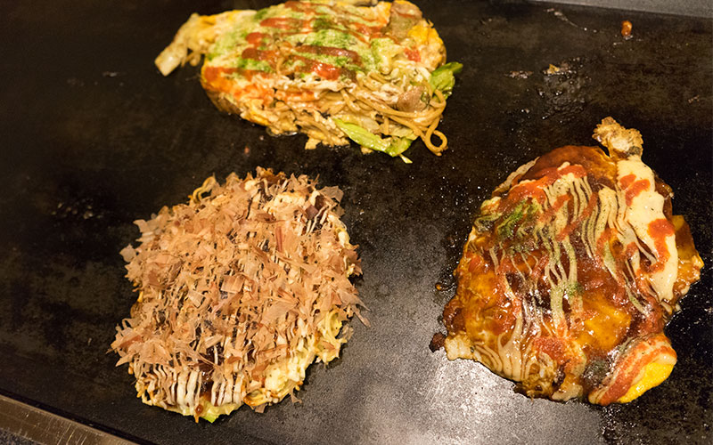 Tonpeiyaki, Modern yaki and Omelette soba