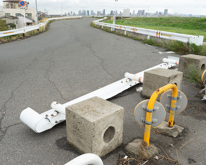 Guard railings having severe impact due to typhoon 21