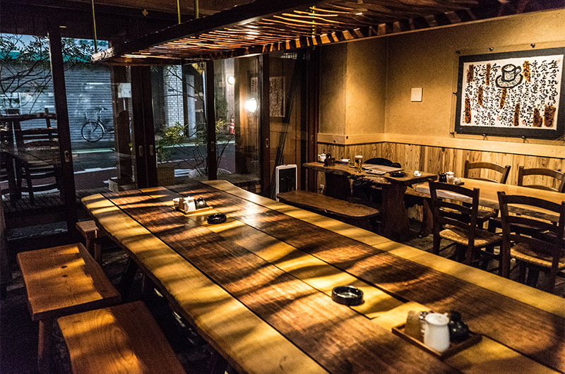 Inside view of restaurant Shirogane Tritei