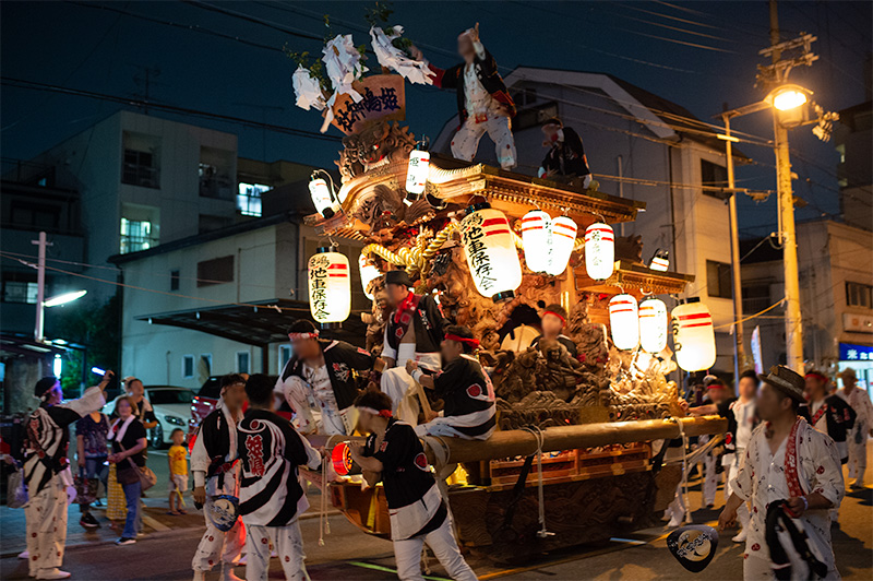 Three floats (Large, Medium, Small ones) came together near Himejima Shrine