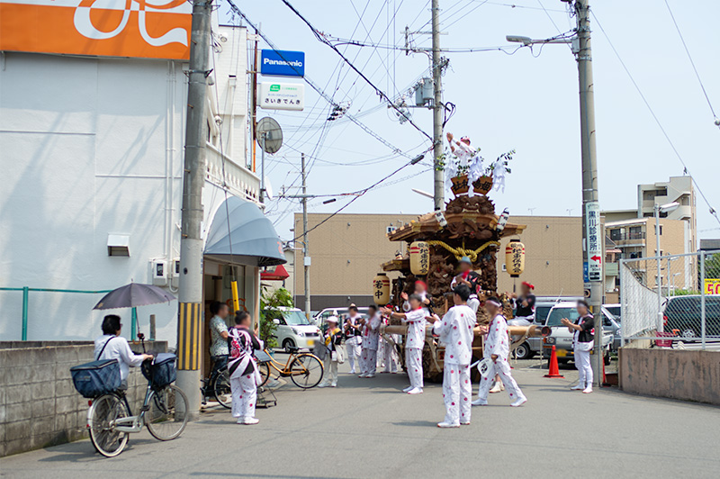 Osaka clap, large float and Himejima Shrine