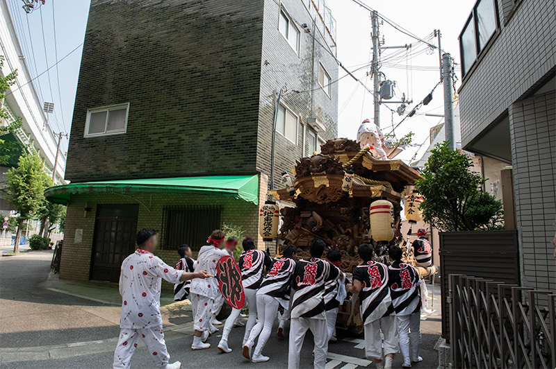 Large float and Himejima Shrine