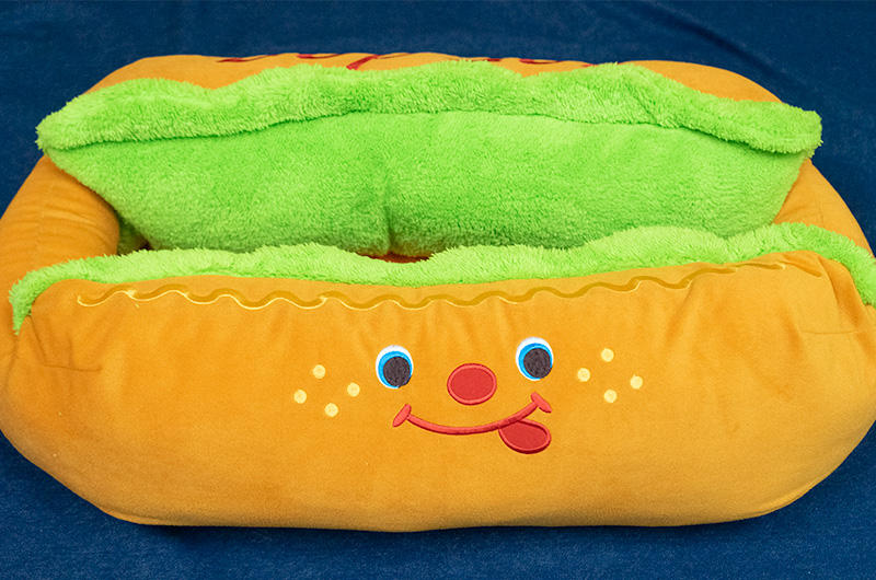 Hot dog bed for dogs