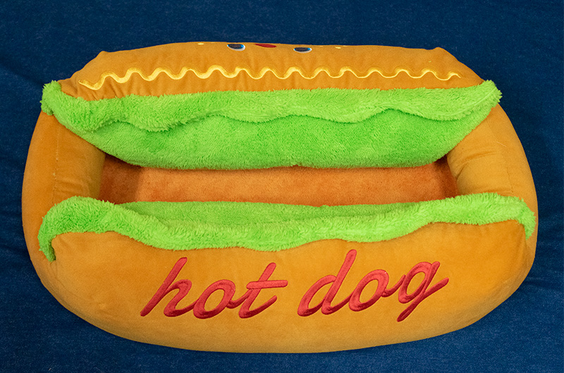 Hot dog bed for dogs